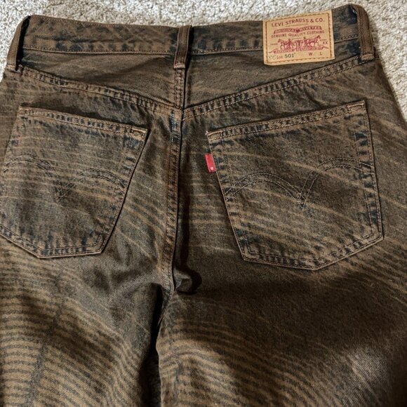 Levi’s 501 Premium 150th Anniversary Jeans Women W28 tree Button Fly Straight - Picture 10 of 13